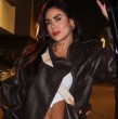 A través de un reel que compartió en su Instagram, Sonia Isaza mostró cómo creaba un look de alto impacto para salir a cenar con su pololo,  Arturo Vidal.