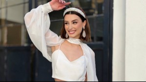 Como 'una actriz de Hollywood': Dominga López se luce con una elegante capa roja