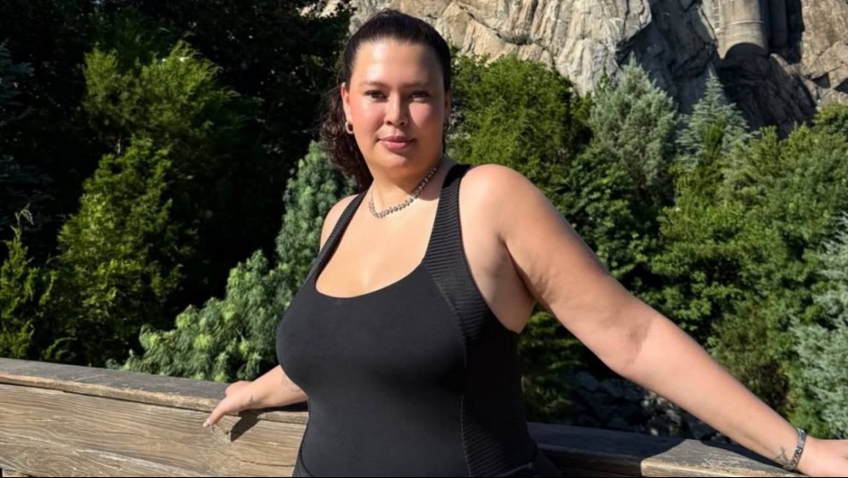 'Elegante sin el mínimo esfuerzo': Michelle Carvalho acapara miradas con conjunto casual y cartera de marca