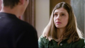 Javier se niega tajantemente: Emilia quiere terminar su matrimonio por la desaparición de Clara en La Baronesa