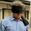En los mejores momentos de Mi Humano y yo, Sebastián Jiménez se atrevió a experimentar cómo es desplazarse sin poder ver y confiar plenamente en un perro guía.