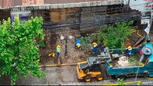 Tras sistema frontal: Colapsa fachada y techumbre de casona en Providencia