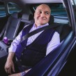 El comediante chileno Ricardo Meruane protagoniza Viaja Fome, Viaja Cabify, la nueva campaña de la plataforma de movilidad, cuyo lanzamiento fue anunciado para el 19 de octubre en Chile.