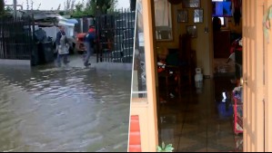 Lluvias provocan grave inundación en sector Santa Leonor de Talcahuano: Agua ingresó a viviendas