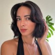 Paula Bolatti disfruta de su estadía en la isla de Margarita y recorre algunas de sus playas más icónicas con elegantes y favorecedores trajes de baño.