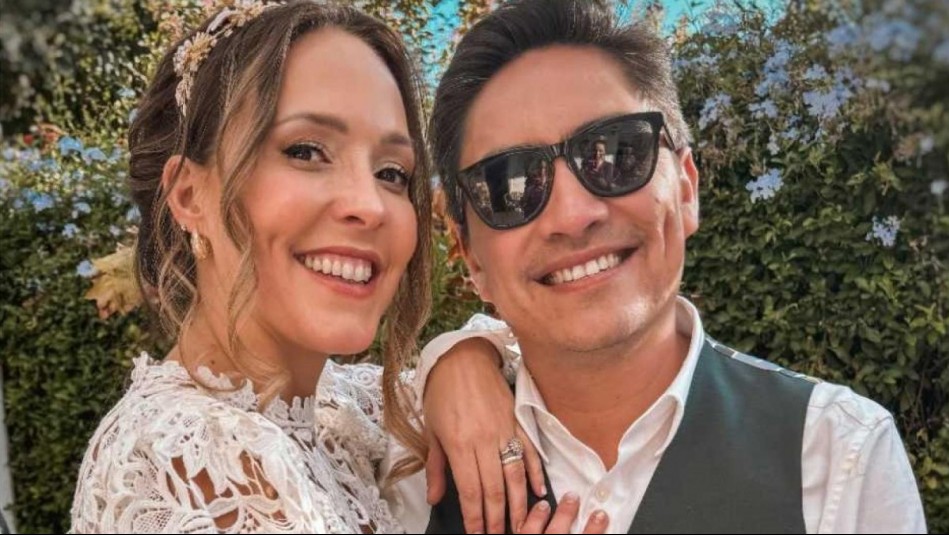 Maly Jorquiera sonriendo y Sergio Freire.