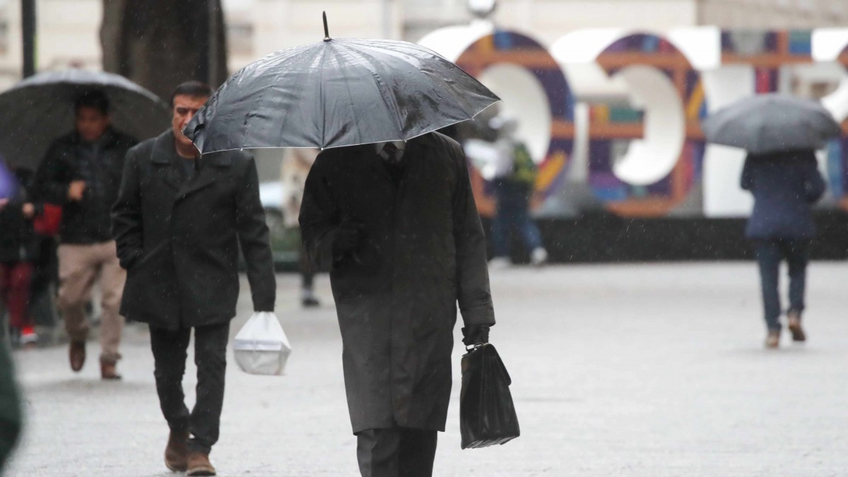 Otro fin de semana con lluvias: ¿A qué hora inician las precipitaciones en Santiago?