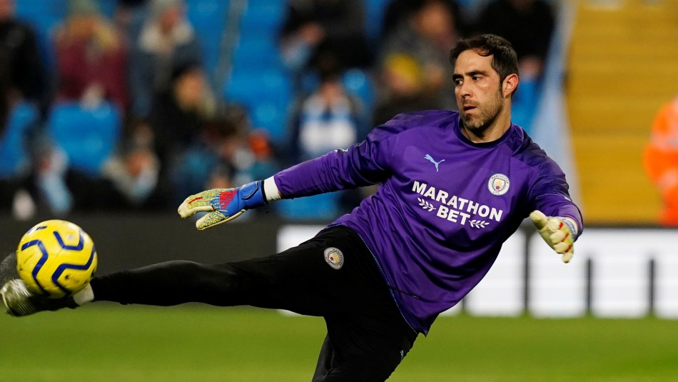 Claudio Bravo Guardiola defiende a Bravo tras error que le costó un gol al Manchester City
