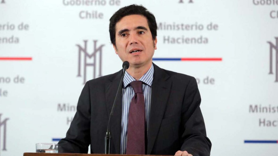 Ignacio Briones Ministro de Hacienda y caída en Imacec: