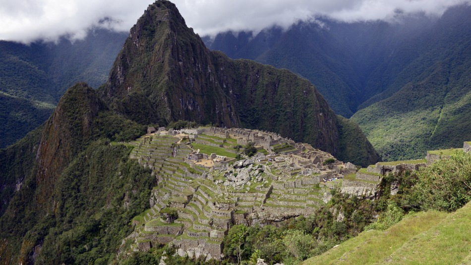 Machu Picchu Hasta 4 años de cárcel arriesga chileno detenido en Perú por dañar Machu Picchu