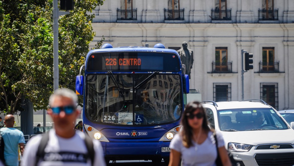 Transporte en Santiago: Revisa los horarios de funcionamiento para este viernes 17 de enero Transporte en Santiago