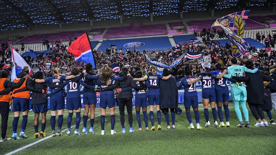 Christiane Endler Christiane Endler festejó con el PSG.