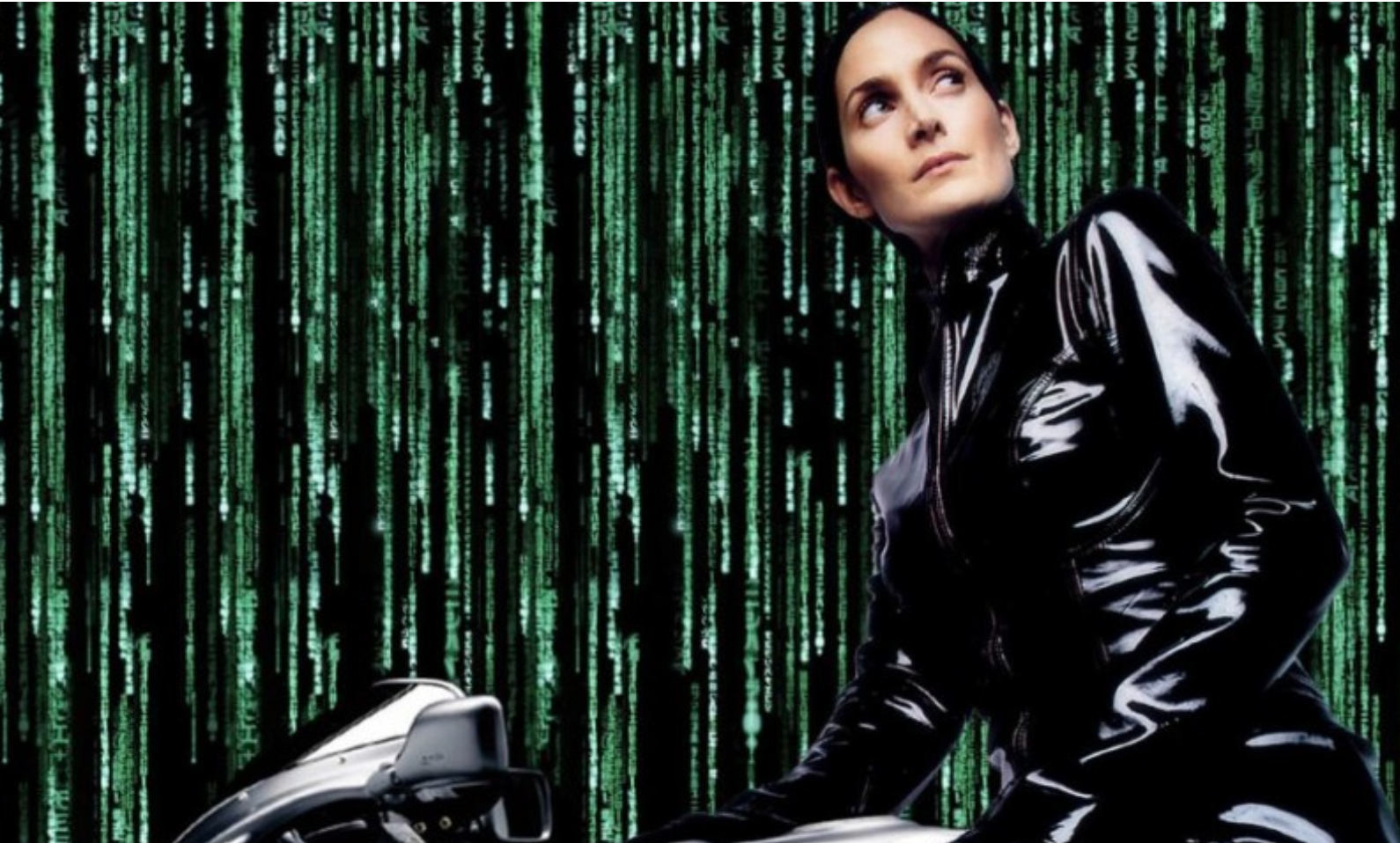 Recuerdas a Trinity de 'Matrix': Así luce Carrie-Anne Moss a los 53 años