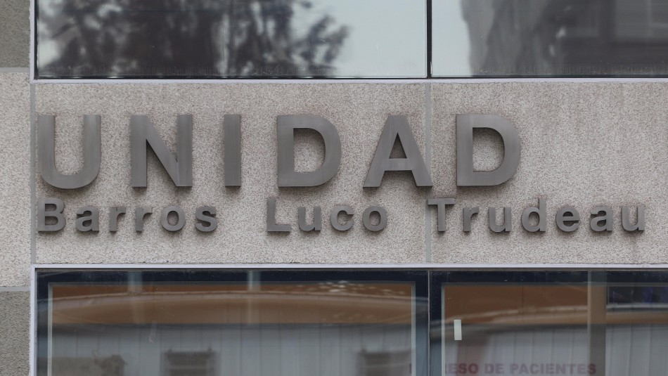 Barros Luco Colegio Médico denuncia que médicos del H. Barros Luco operaron con linternas por corte de luz