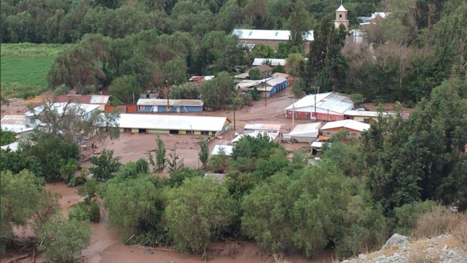 Evento meteorológico mantiene a cuatro comunas de Atacama bajo Alerta Amarilla Evento meteorológico mantiene a cuatro comunas de Atacama bajo Alerta Amarilla