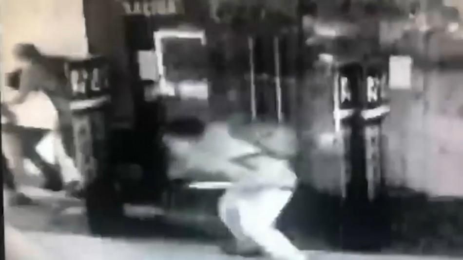 Detienen a cuatro sujetos que habrían participado en saqueos Detienen a cuatro sujetos que habrían participado en saqueos