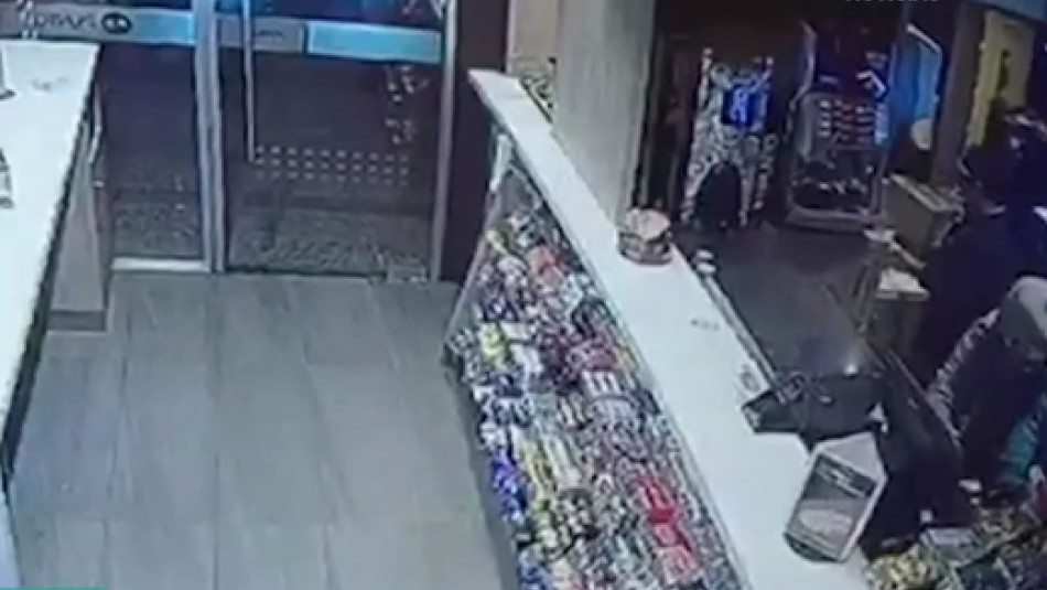 Carabinero detenido Detienen a carabinero por su presunta participación en un asalto a servicentro de Viña del Mar