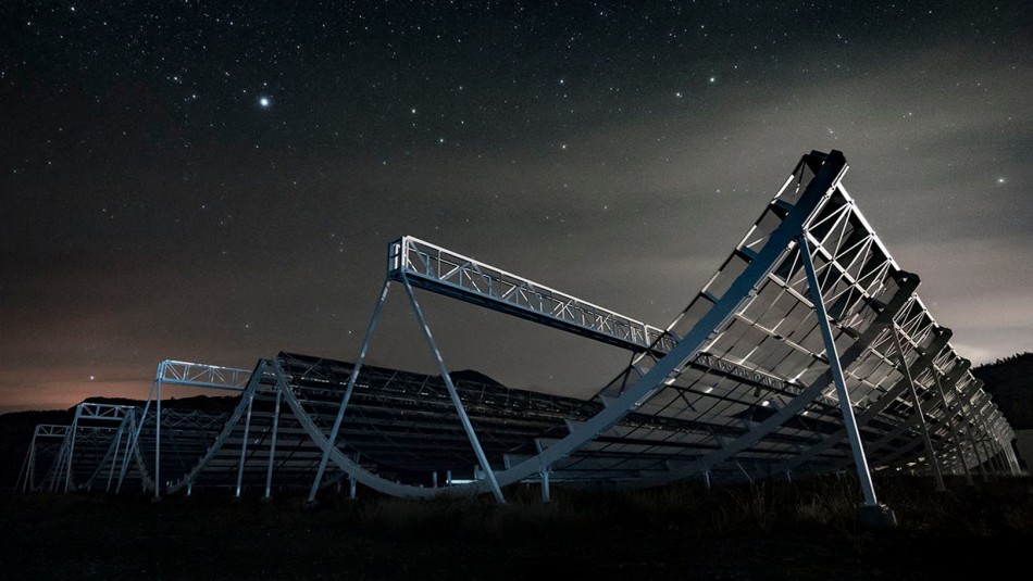 Científicos descubren señales de radio que llegan a la tierra cada 16 días desde una galaxia lejana Científicos descubren señales de radio que llegan a la tierra cada 16 días desde una galaxia lejana