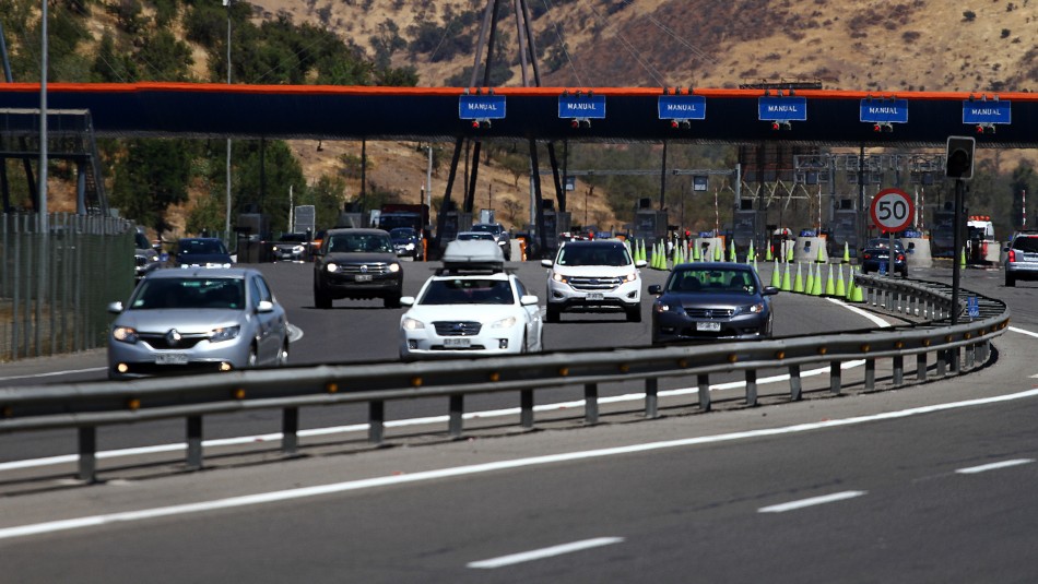 Imagen referencial Recambio de veraneantes: Se espera que 350 mil vehículos salgan desde la capital este fin de semana
