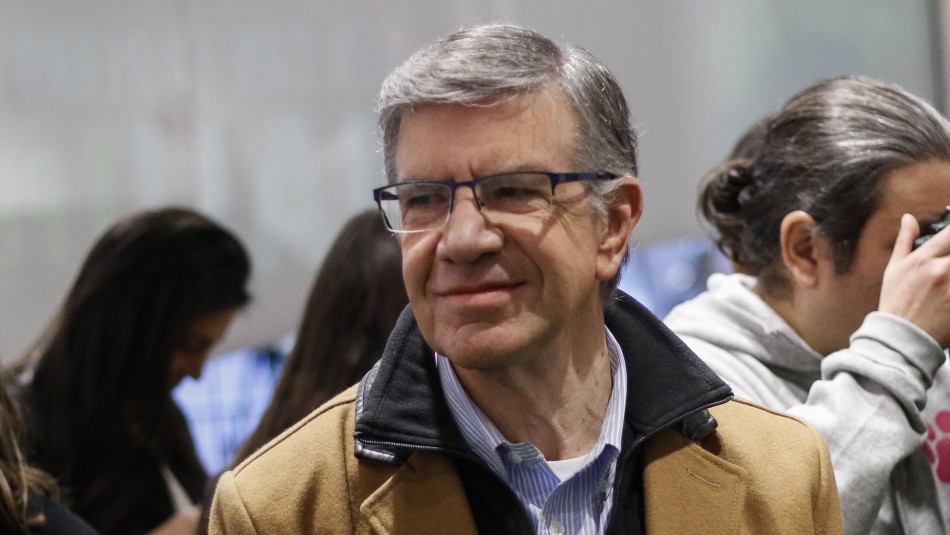 Joaquín Lavín Encuesta Cadem: Joaquín Lavín aparece como la figura política mejor evaluada