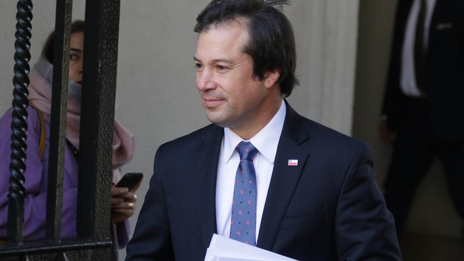 lucas palacios MOP Presunta corrupción en MOP: Gobierno reitera respaldo a Palacios tras adelantar declaración como testigo