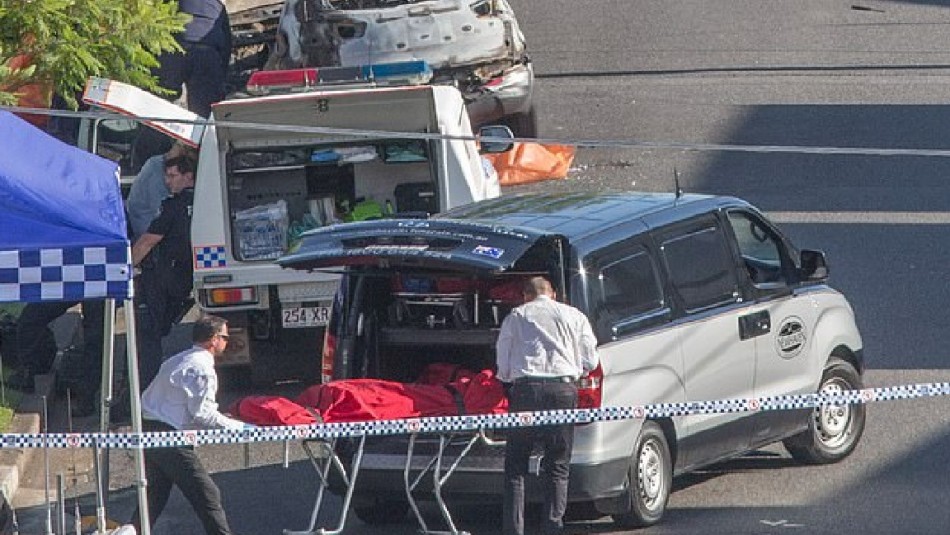 Conmoción en Australia: Padre quema a sus hijos y a su esposa antes de morir Conmoción en Australia: Padre quema a sus hijos y a su esposa antes de morir