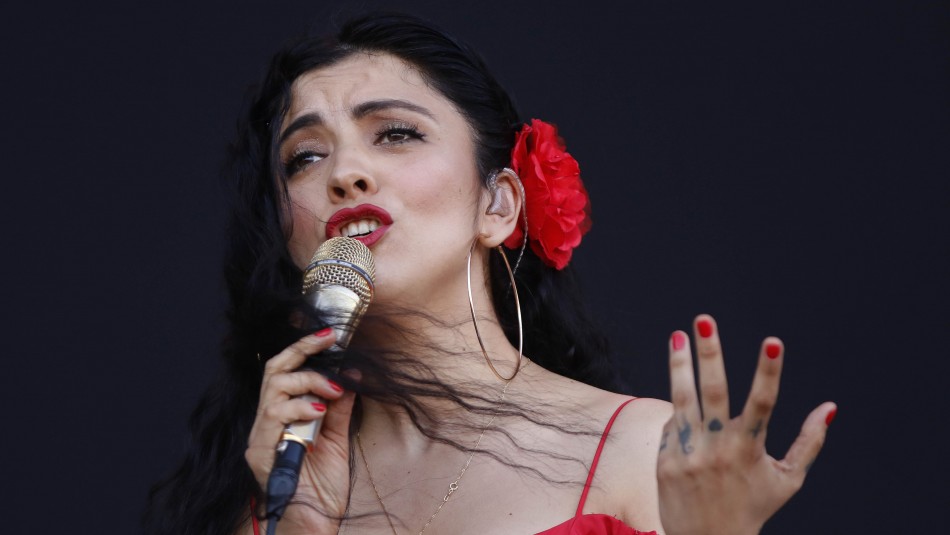 Mon Laferte Patricio Cuevas y show de Mon Laferte: