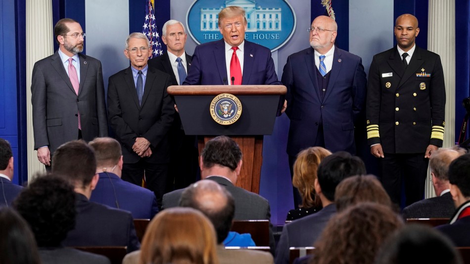Donald Trump Trump llama a no entrar en