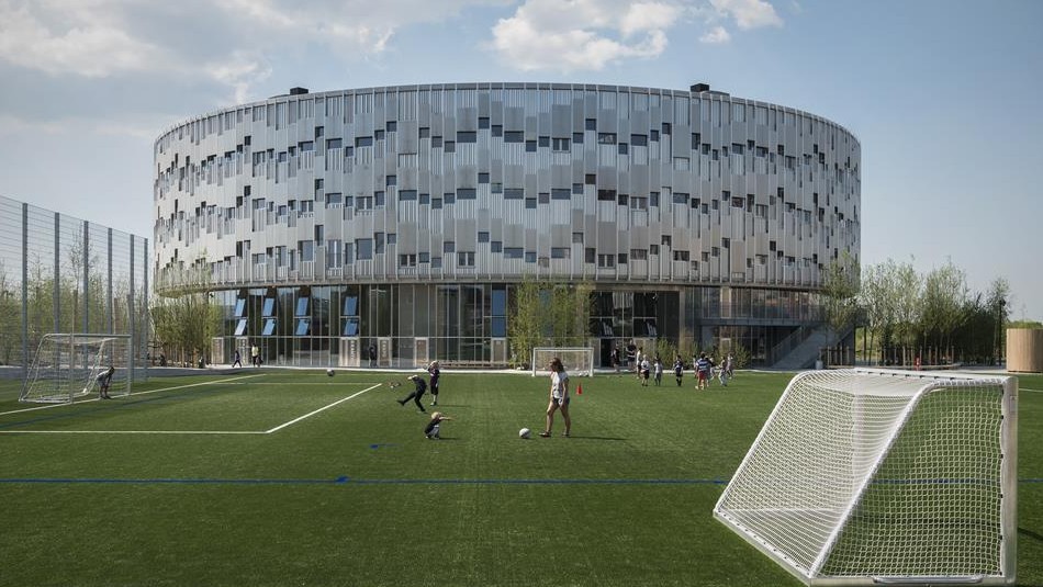 La espectacular escuela pública construida en Dinamarca que aprovecha la naturaleza La espectacular escuela pública construida en Dinamarca que aprovecha la naturaleza