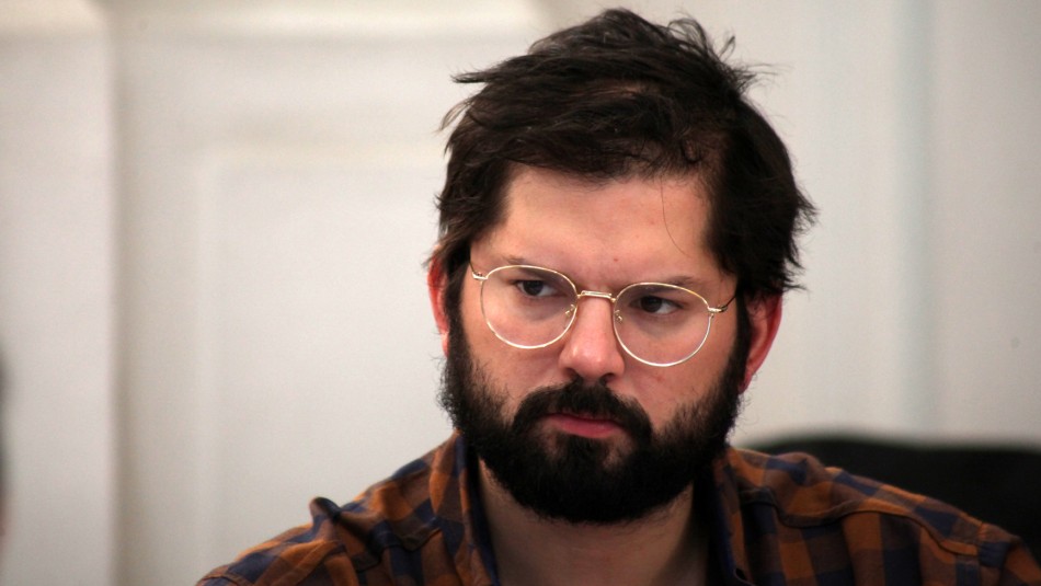 Gabriel Boric Boric anuncia que recurrirán a instancias internacionales por actuar de Carabineros