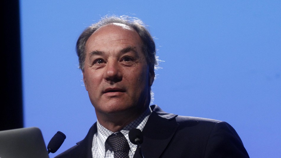 Juan Sutil Juan Sutil fue elegido como nuevo presidente de la Confederación de la Producción y el Comercio