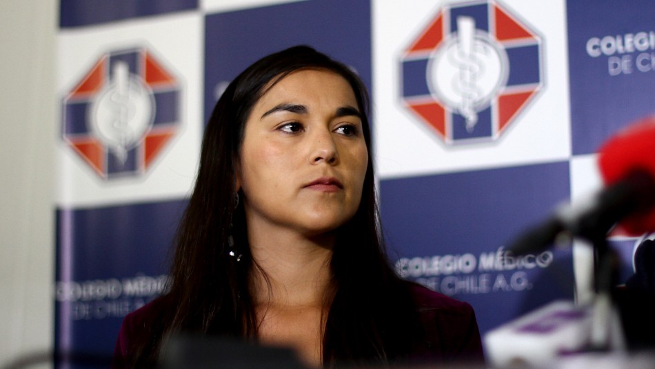 Izkia Siches Presidenta del Colegio Médico llama a