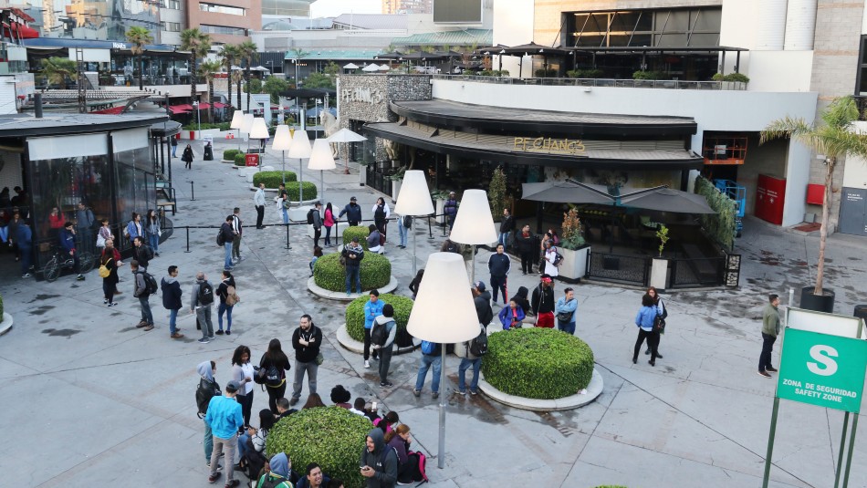 Imagen referencial Coronavirus: Trabajadores protestan exigiendo cierre de malls ante preocupación por contagio