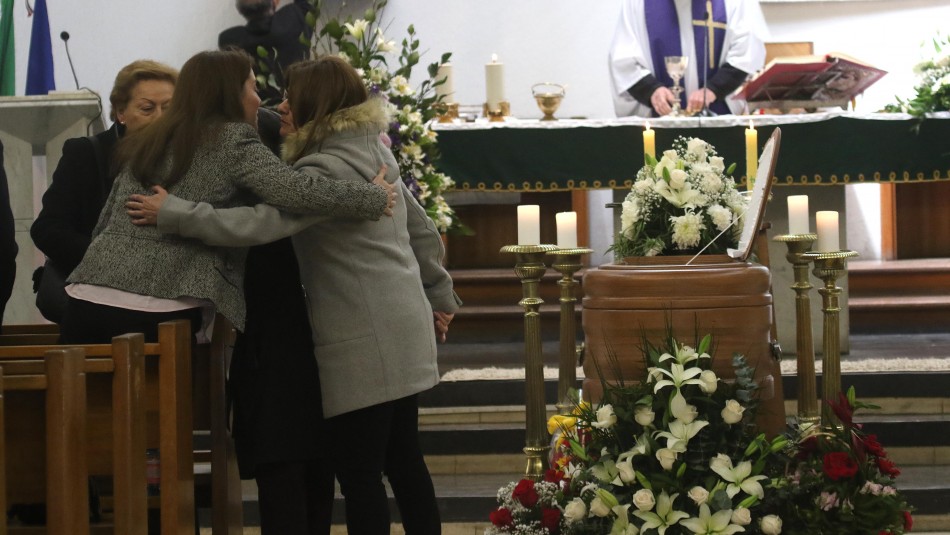 velorio referencias Coronavirus en Chile: ¿Qué pasa con bautizos, matrimonios y velatorios?