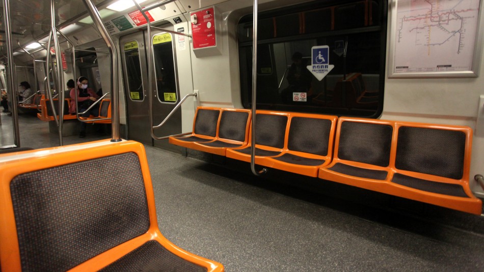 Foto referencial Metro anuncia nuevos horarios de apertura y cierre por toque de queda