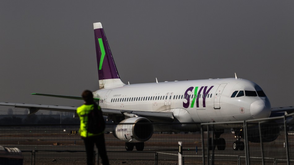 Sky suspende vuelos Sky suspenderá temporalmente sus operaciones en Chile desde el 25 de marzo