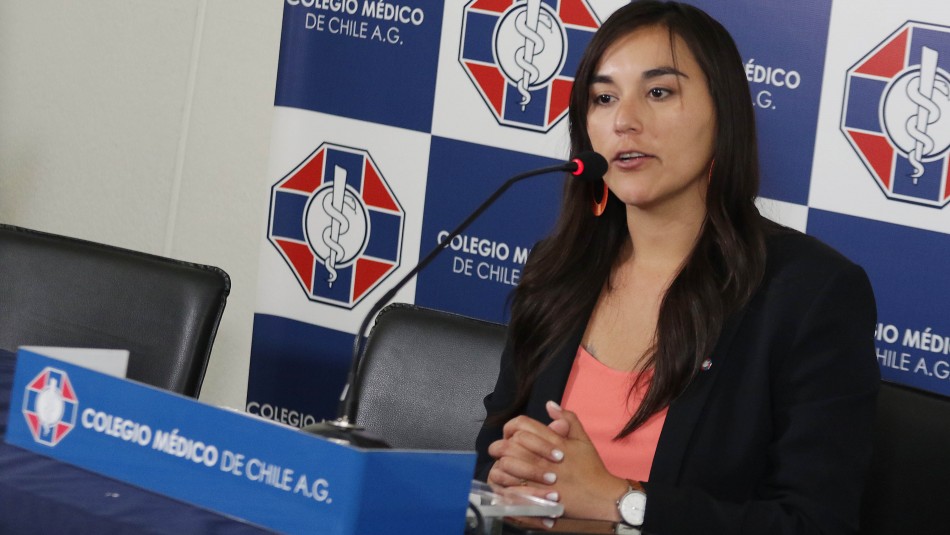 Izkia Siches Izkia Siches y posible gratuidad del examen por coronavirus:
