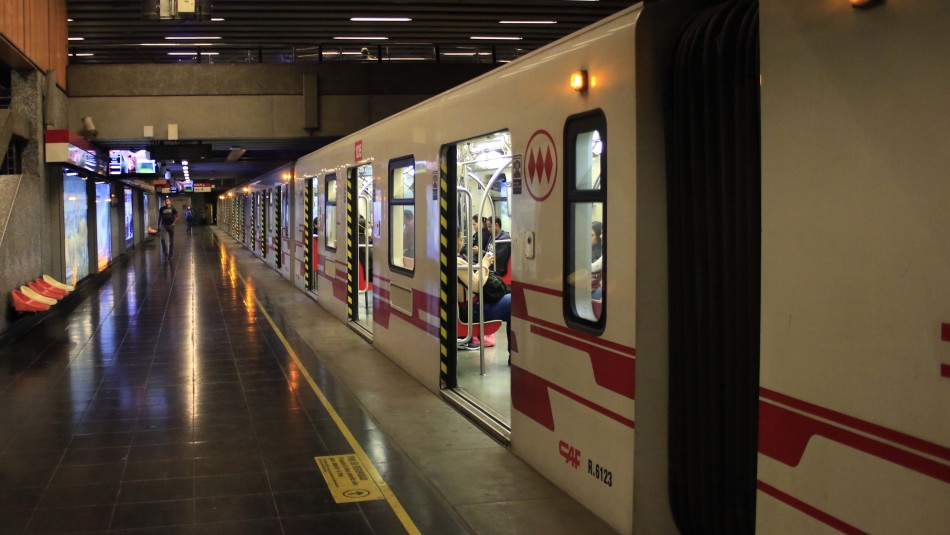 Metro de Santiago Metro de Santiago: Así funcionará el tren subterráneo en las 7 comunas con cuarentena total