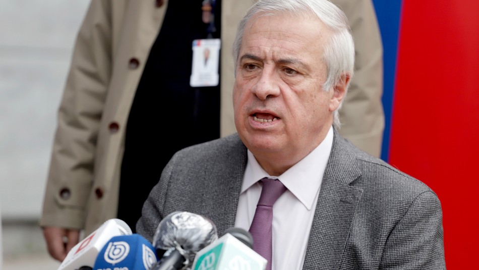 Mañalich por recursos contra el Minsal: Mañalich por recursos contra el Minsal: