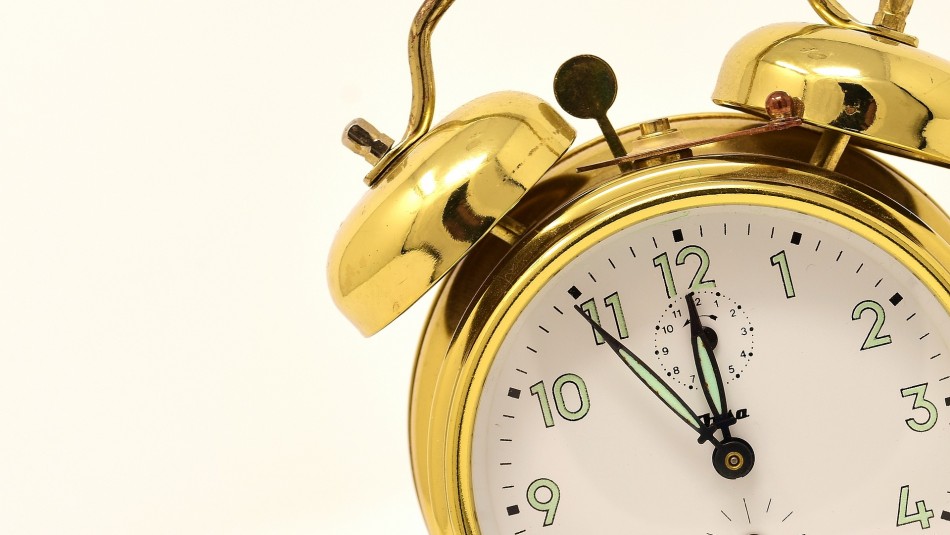 Cambio de hora ¿Se atrasa o se adelanta?: Revisa cómo y cuándo se realiza el cambio de hora