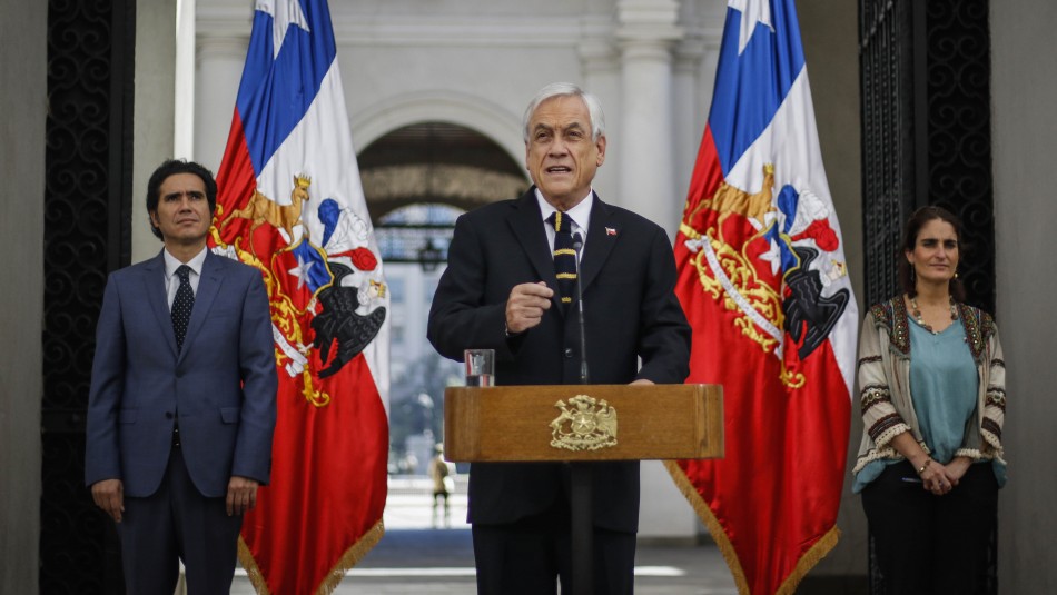 Sebastián Piñera Piñera promulga ley de ingreso mínimo que garantiza un sueldo líquido superior a $300 mil