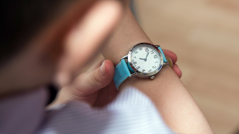 Esta noche comienza el Horario de Invierno: Revisa cómo debes modificar la hora Cambio de Hora