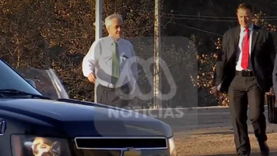 Presidente Piñera visita Plaza Italia