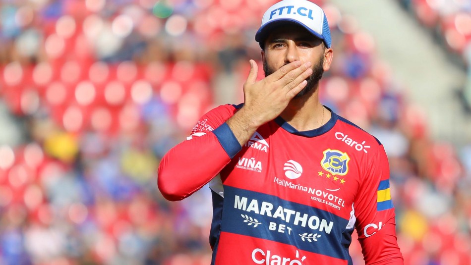 Johnny Herrera Johnny Herrera recuerda a fallecida madre.