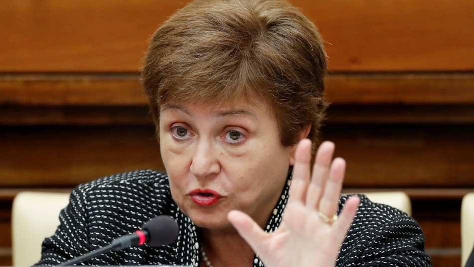 FMI prevé que COVID traiga las FMI prevé que COVID traiga las