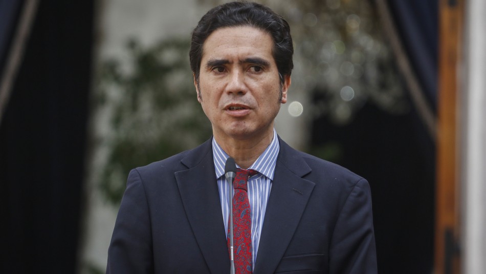 Ignacio Briones Ministro Briones por devolución completa de impuestos: