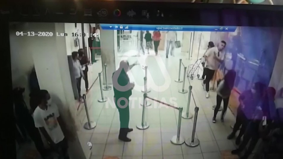 Video muestra momento en que balean a guardia de ServiEstado de San Bernardo Video muestra momento en que balean a guardia de ServiEstado de San Bernardo