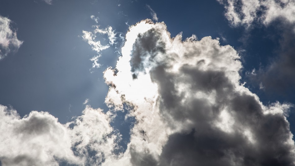 Imagen referencial Santiago parcialmente nublado: Revisa el pronóstico del tiempo