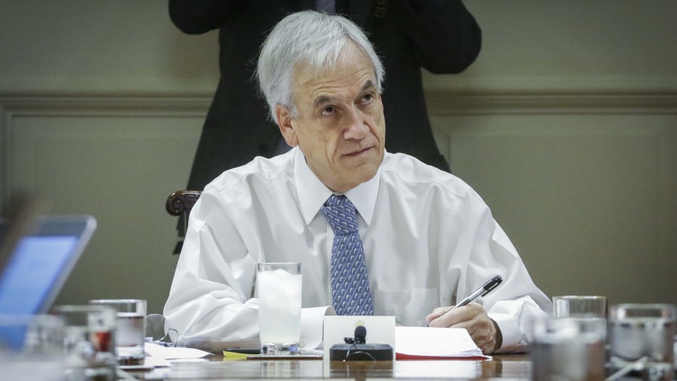 Sebastián Piñera Piñera por foto en Plaza Baquedano: