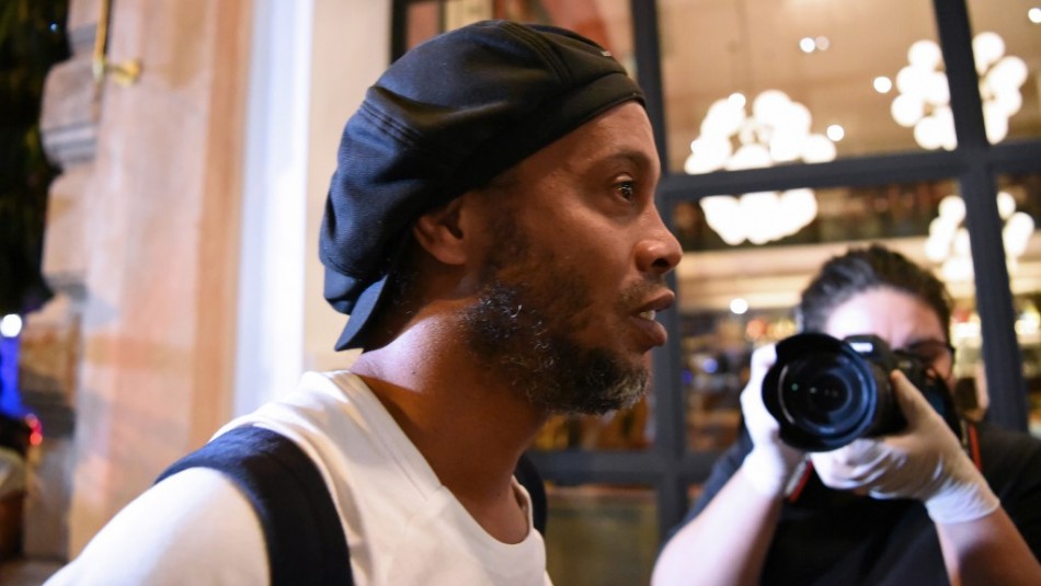 Ronaldinho La tristeza de Ronaldinho: No puede recibir visitas en su arresto domiciliario debido al Covid-19